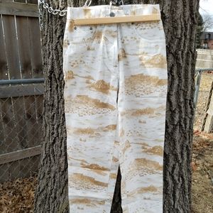 L.L. Bean White Beach Scene pants 4p